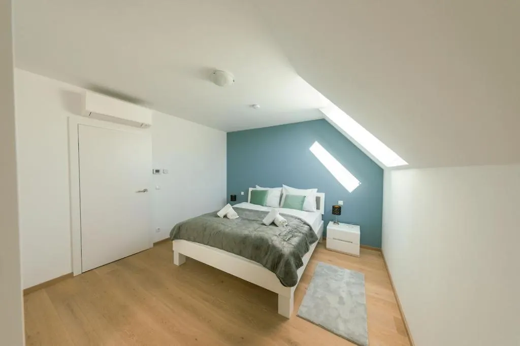 New Design Penthouse And Apartments Wien 0*,  Österreich