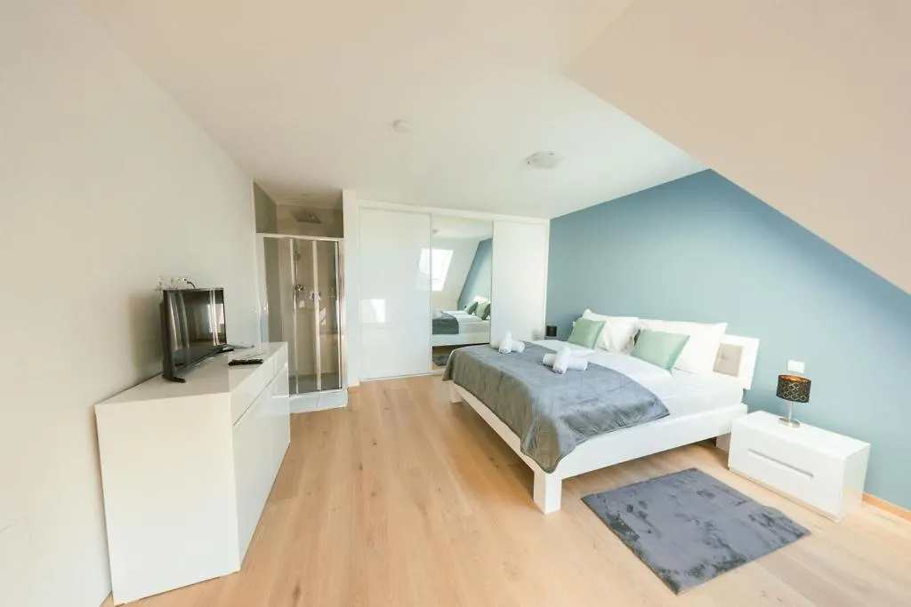 New Design Penthouse And Apartments Wien