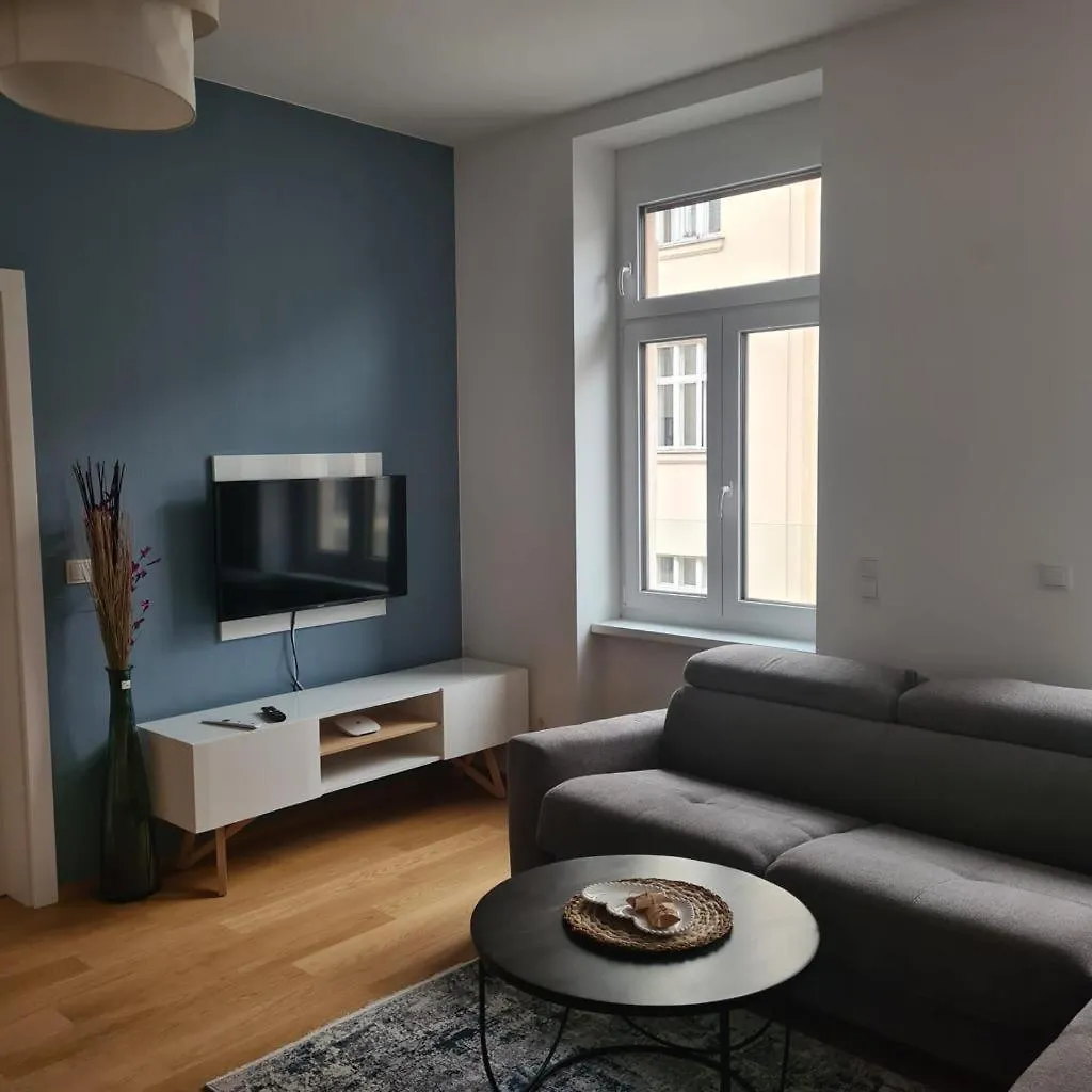 New Design Penthouse And Apartments Wien